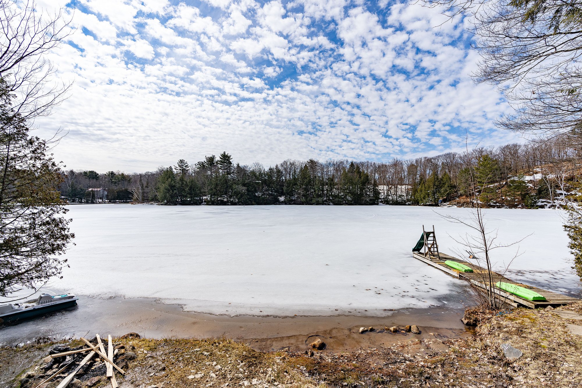 Magic On Little Otter Lake in Seguin, Canada for sale (10917060)