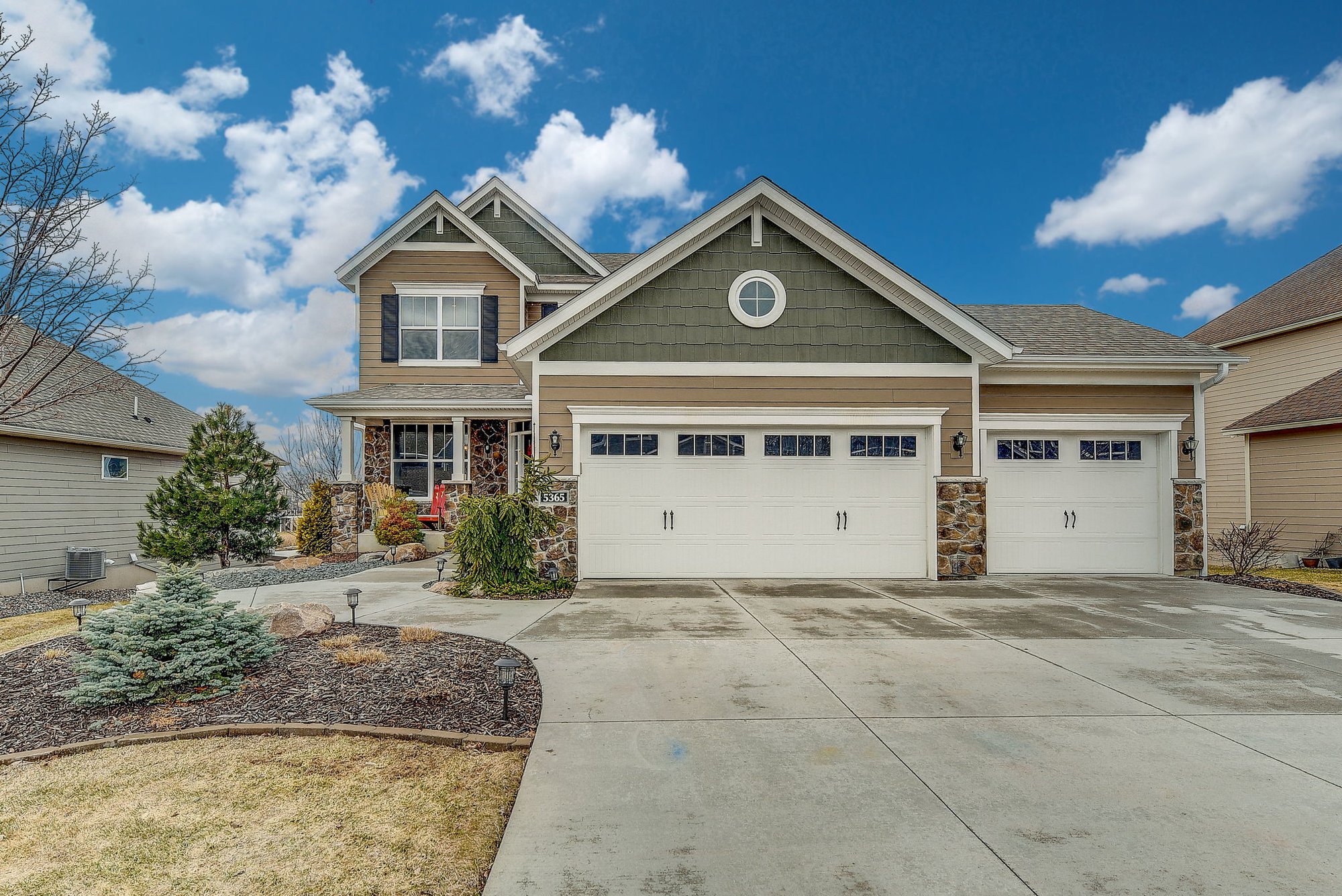 Fabulous 2 Story Home Offers Highly Functional in Plymouth, MN, United