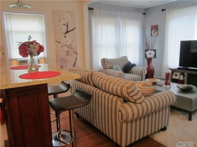 House in New York, New York, United States 4 - 10138928
