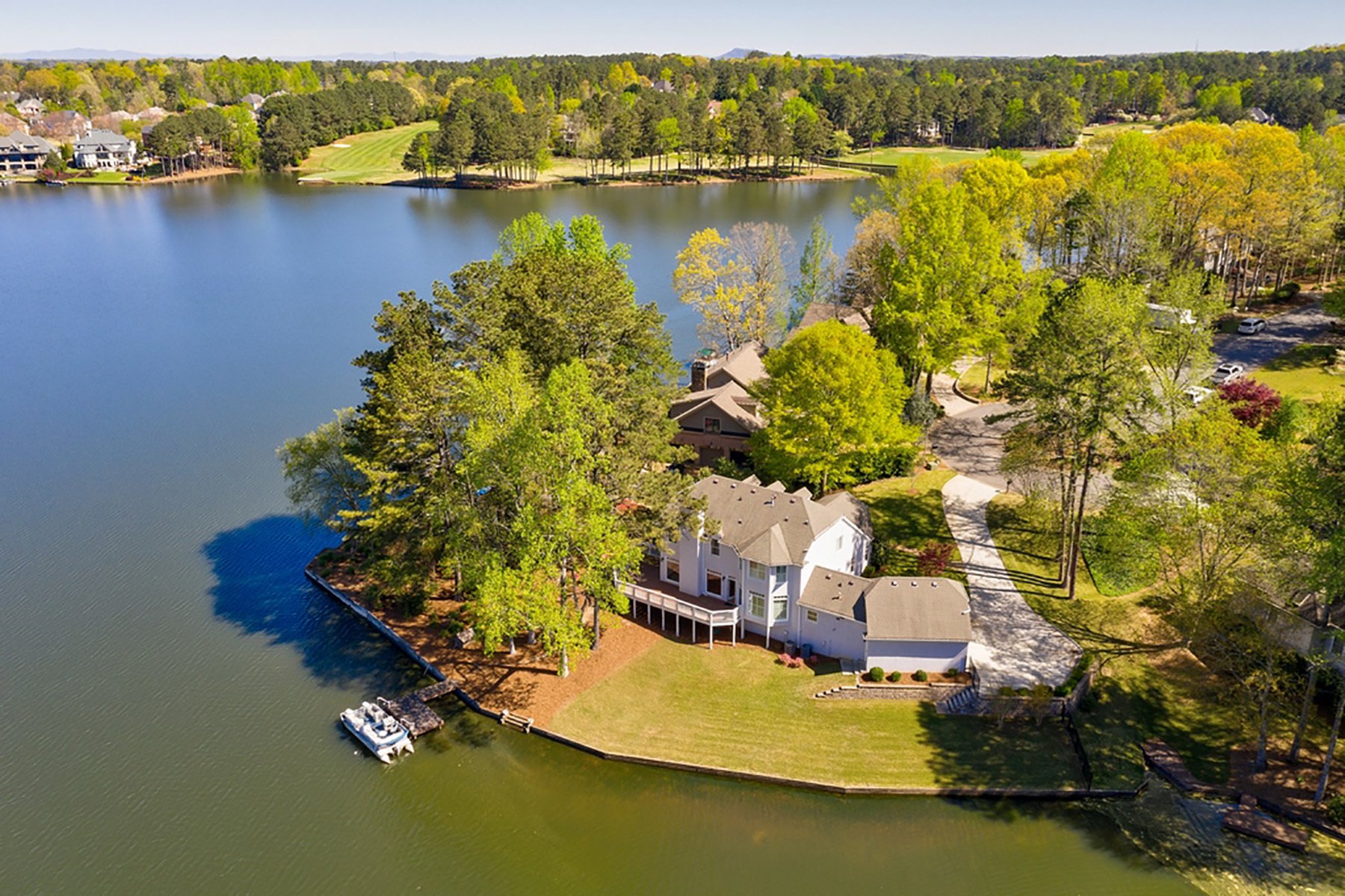 Resort Living On Lake Windward in Alpharetta, GA, United States for