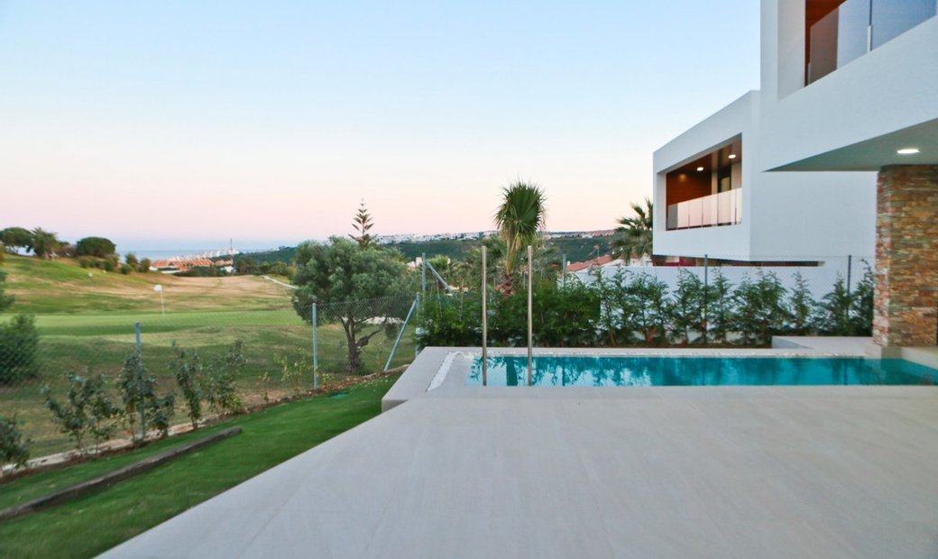 Manilva Villa In San Luis De Sabinillas, Andalusia, Spain For Sale