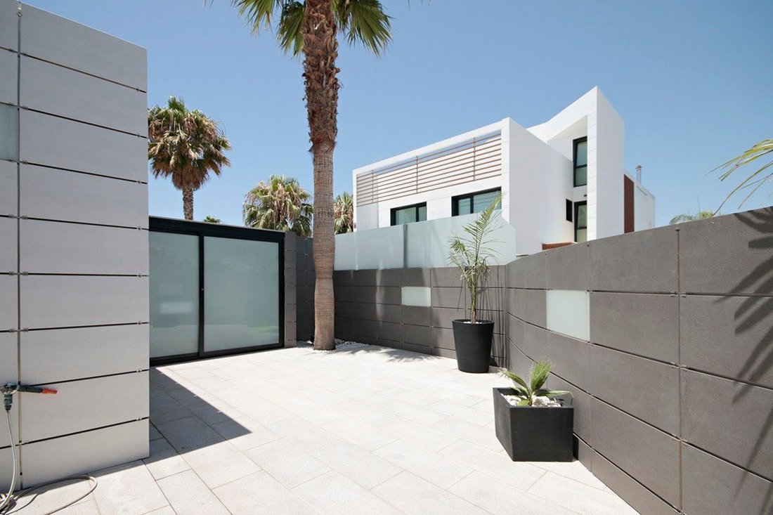 Motril Villa In Playa Granada, Andalusia, Spain For Sale (10914879)