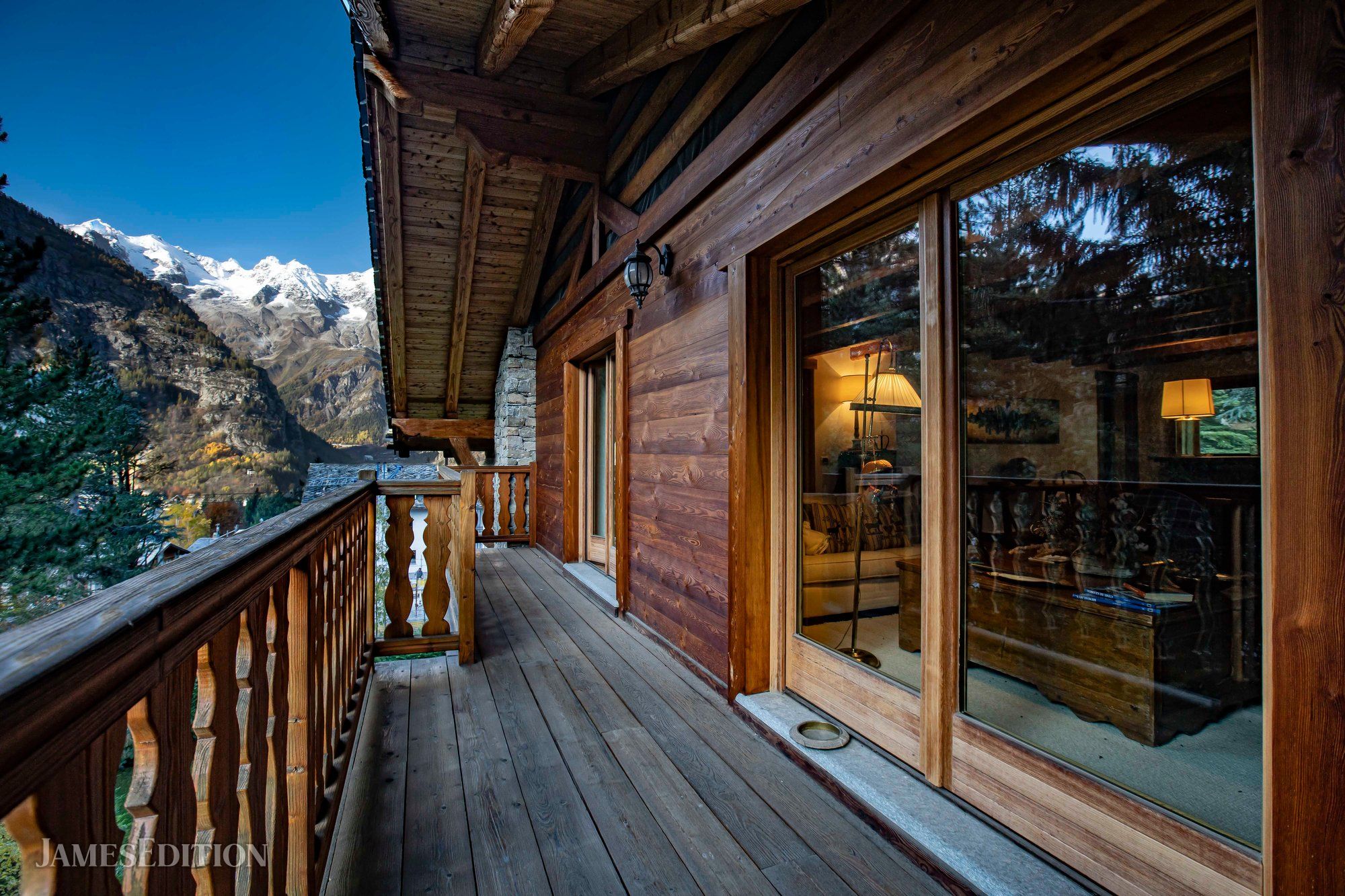 Exclusive Chalet a Courmayeur, Italy in vendita (10932050)