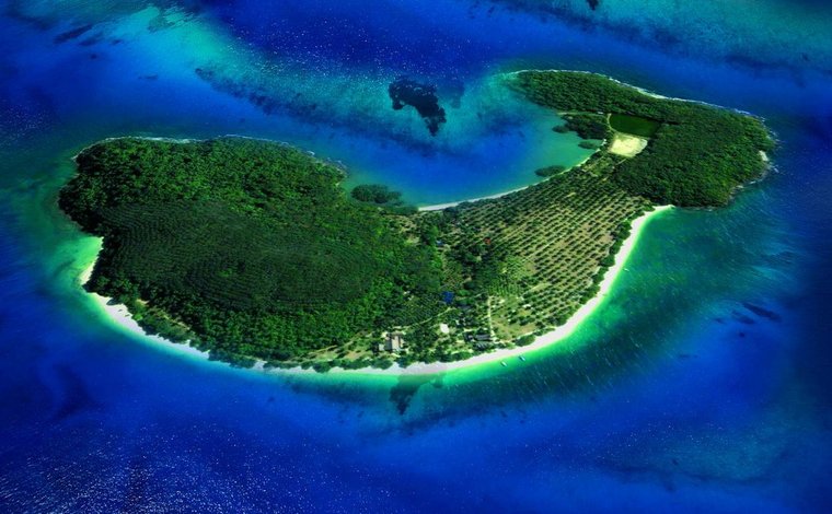 Photos: Private Caribbean Island With Home Is for Sale