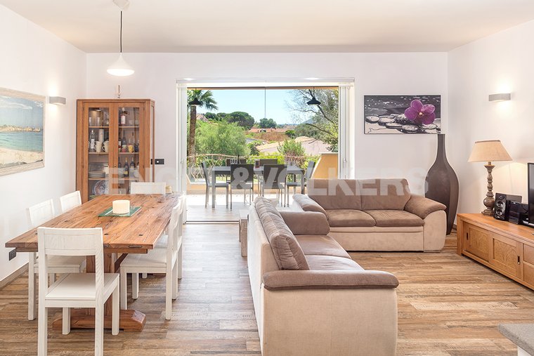 Olbia Pittulongu Recently Renovated Modern Villa With In Olbia Italy In Vendita 10937538
