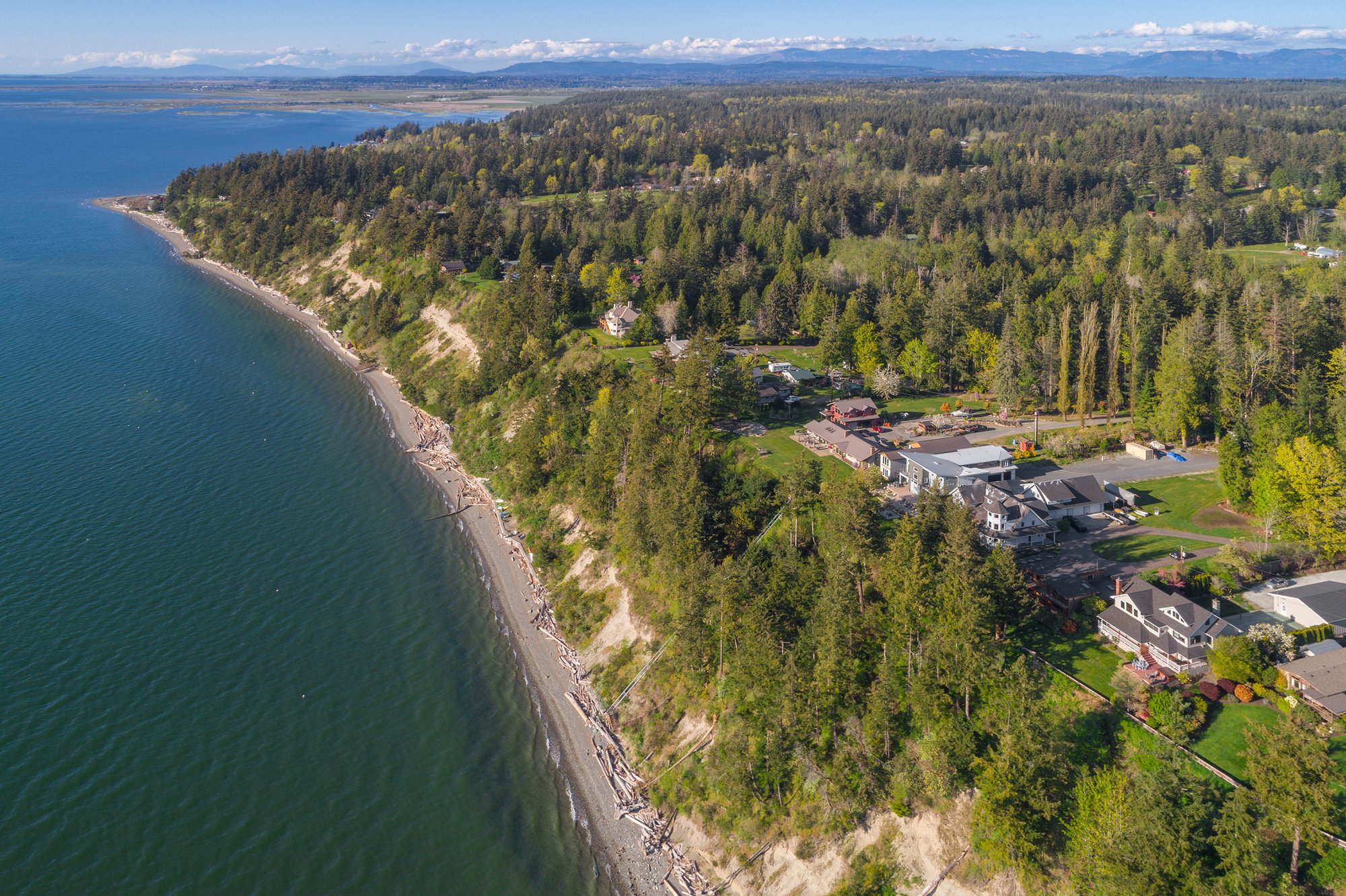 Warm Beach Waterfront in Stanwood, WA, United States for sale (10936933)