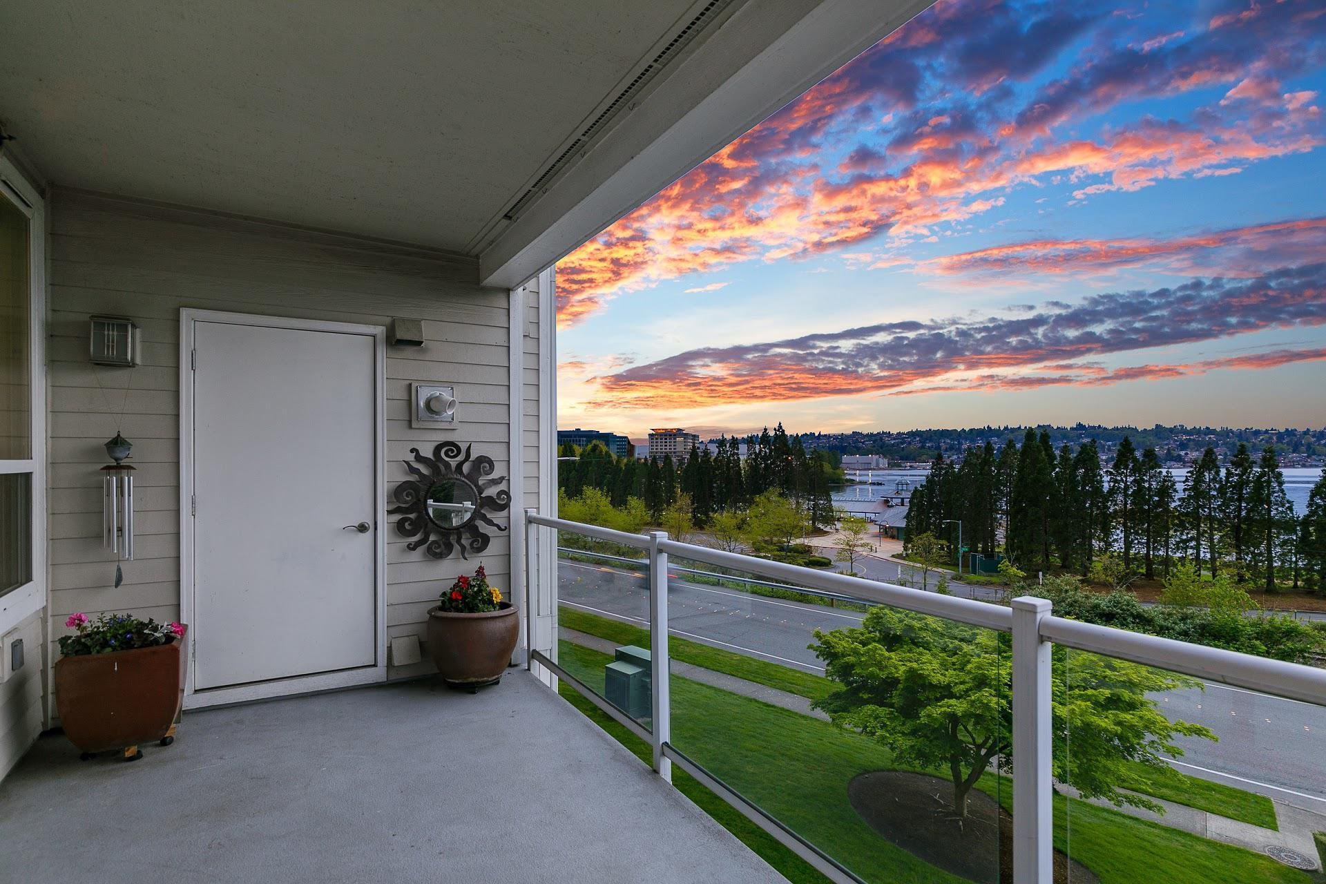 1700 Lake Washington Boulevard North, Renton, Wa in Renton, WA, United