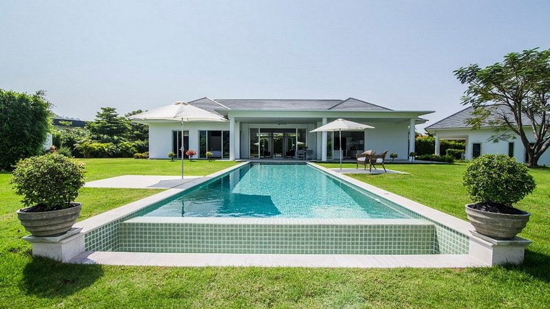 Villa in Hin Lek Fai, Prachuap Khiri Khan, Thailand 1 - 10941890