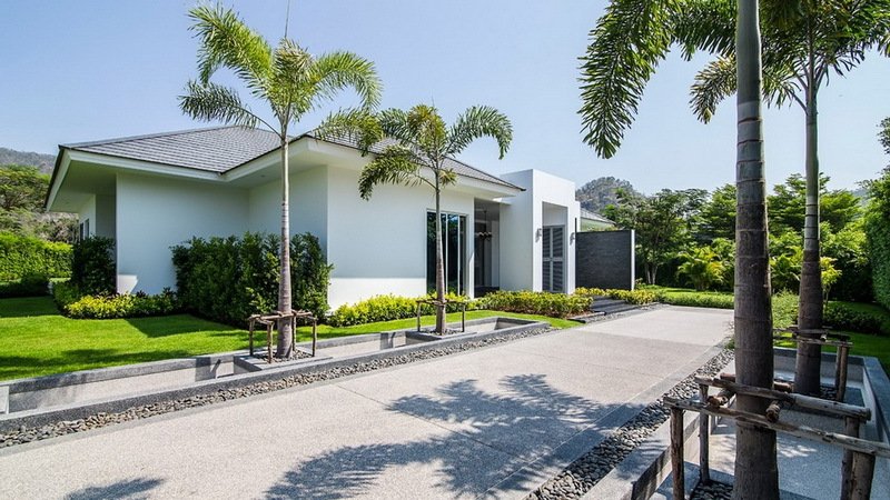 Villa in Hin Lek Fai, Prachuap Khiri Khan, Thailand 5 - 10941890