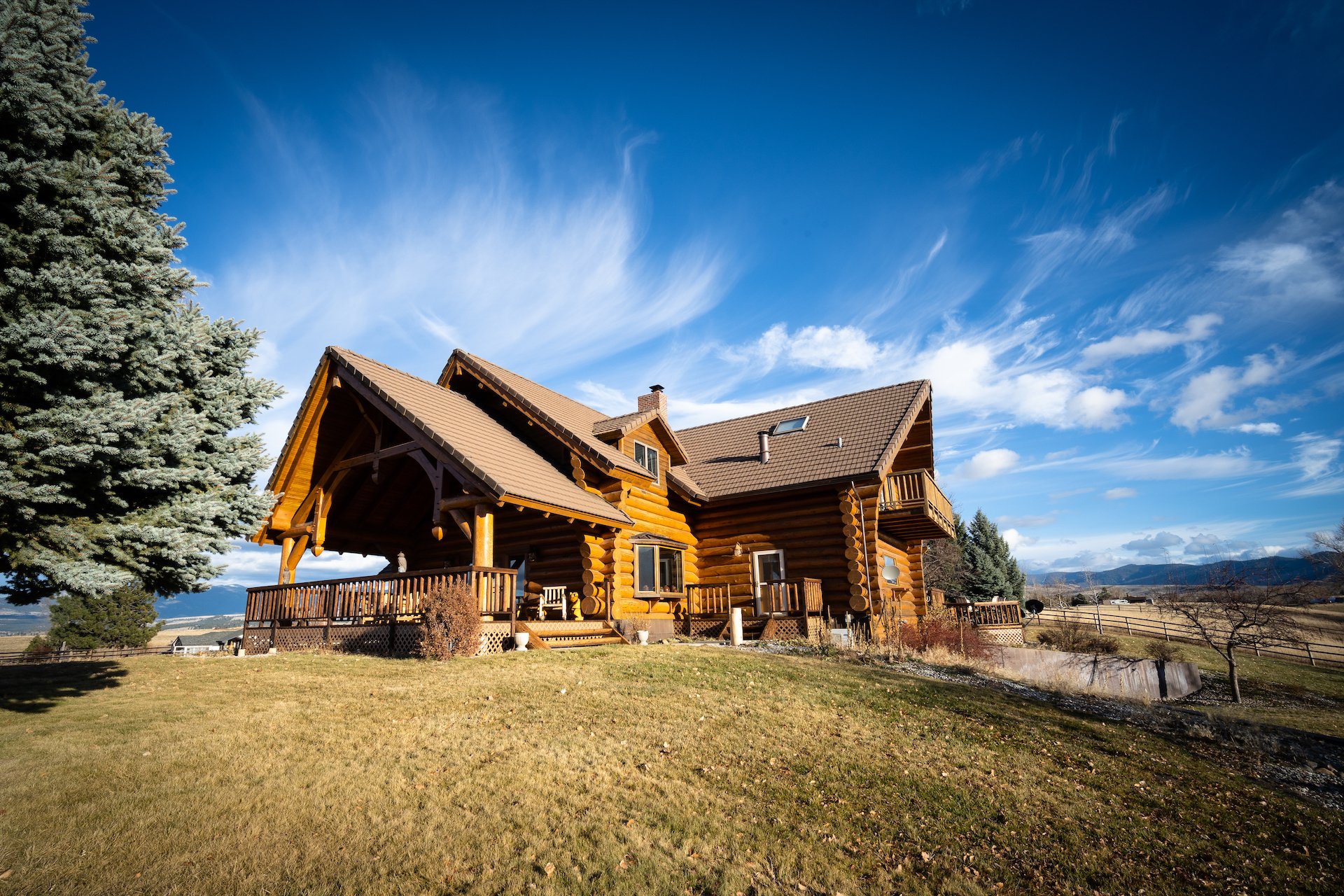 4 Bedrooms Single Family Detached in Hamilton, MT, United States for