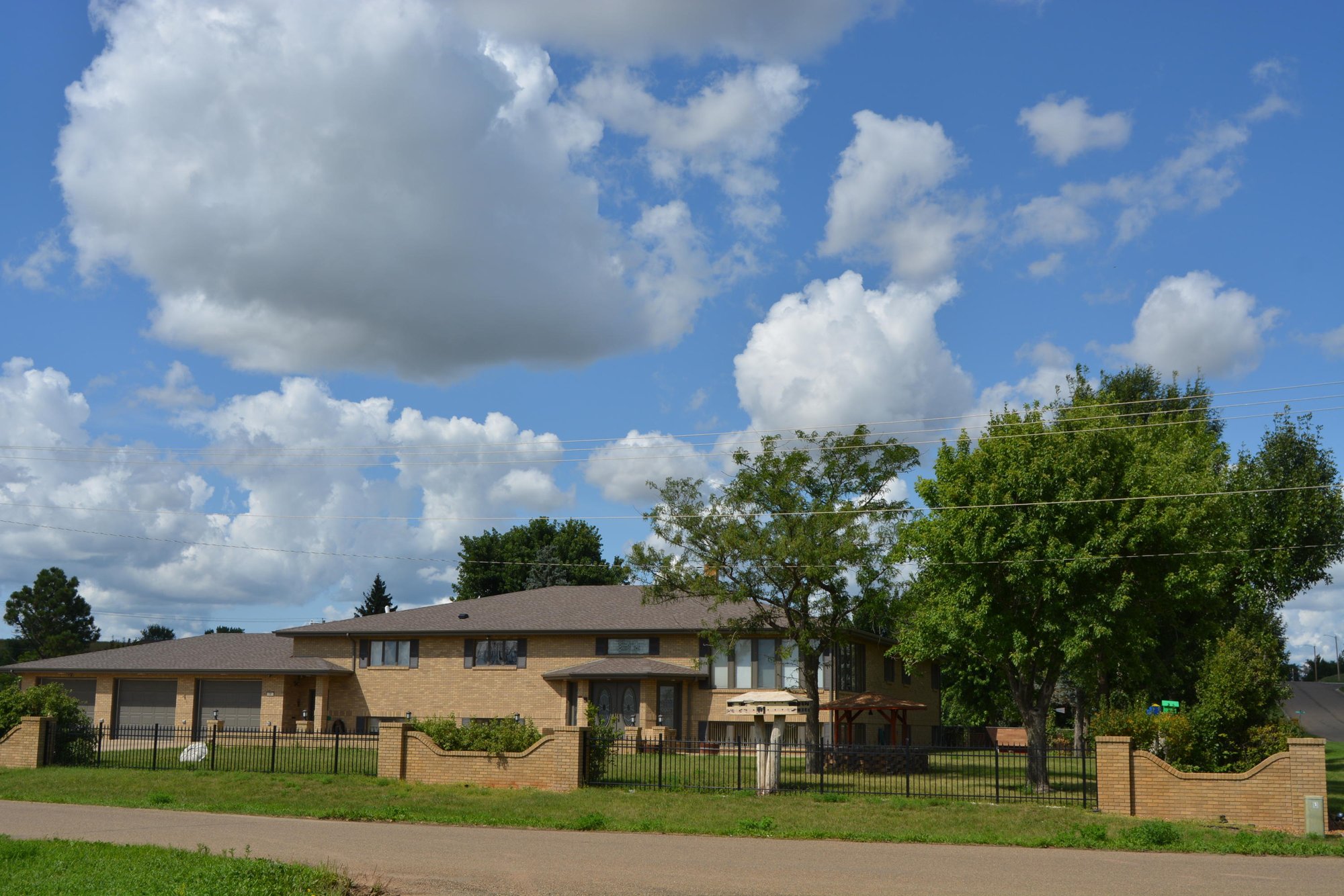 6 Bedrooms Single Family Detached in Killdeer, ND, United States for