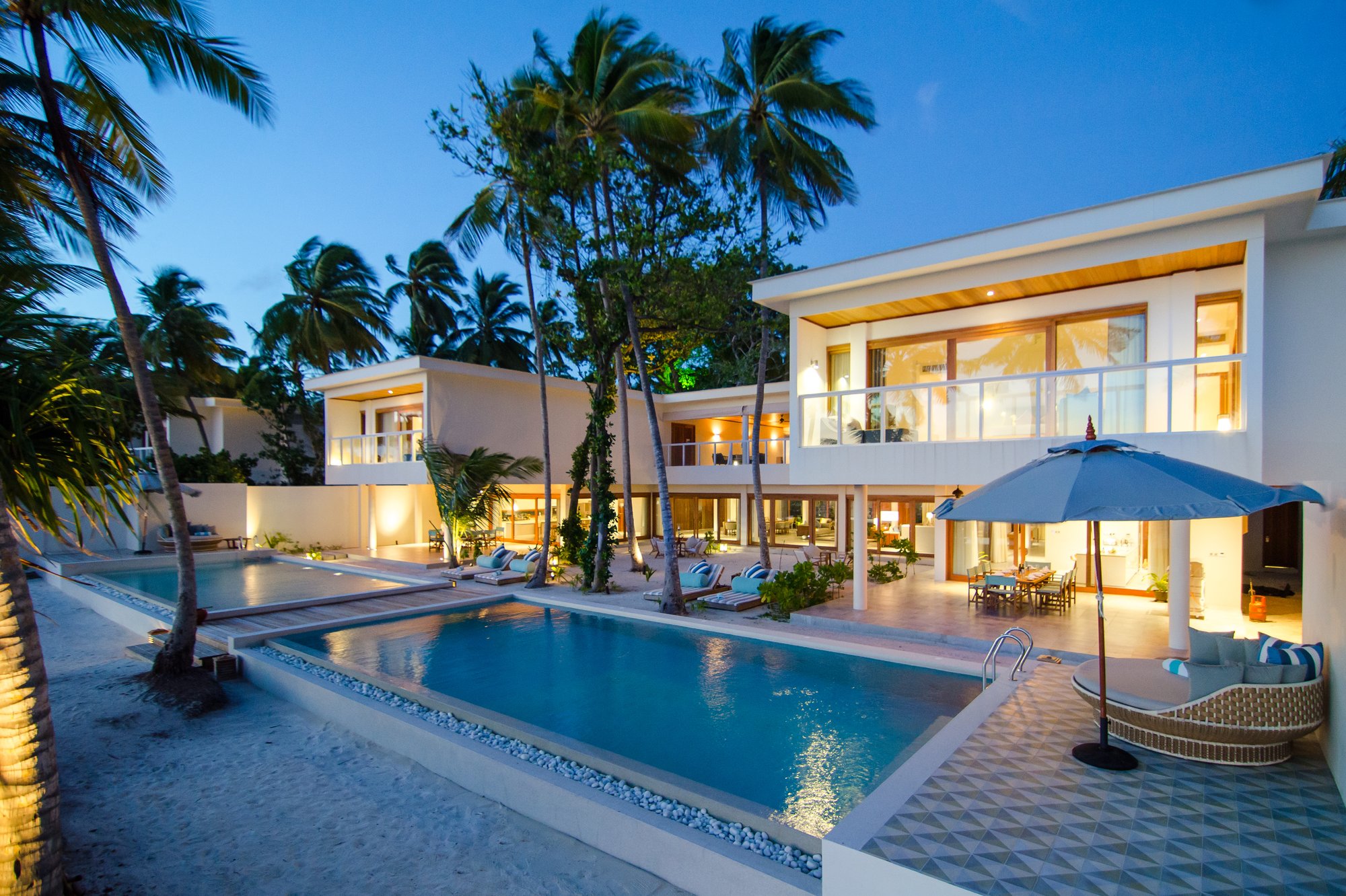Luxurious Eight Bedroom Private Beach Residence In North Province