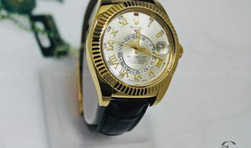 Rolex Sky Dweller 326138 18 Ct Yellow Gold Silvery Dial