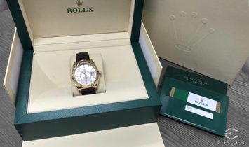 Rolex Sky Dweller 326138 18 Ct Yellow Gold Silvery Dial
