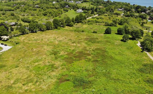 Luxus wasserblick land zum verkaufen in Middletown, Rhode ...