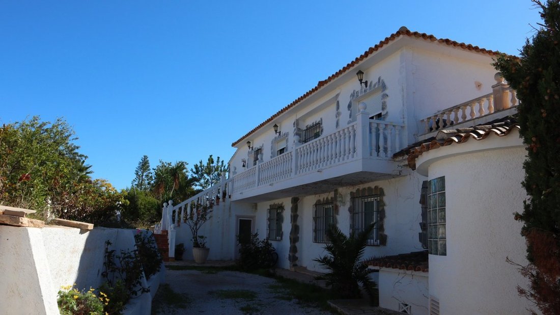 Villa in Altea, Valencian Community, Spain 1 - 10951702