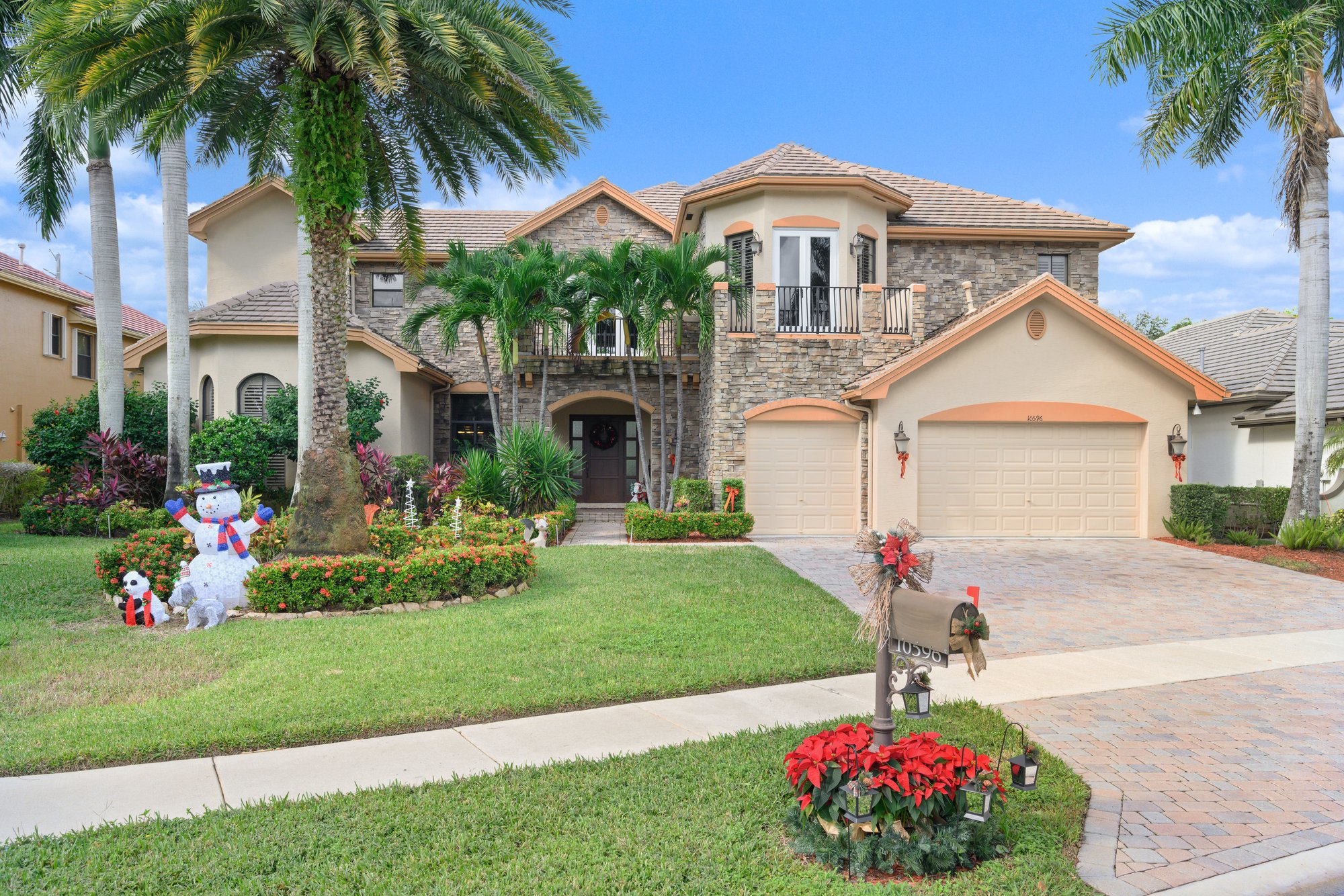 10596 Versailles Boulevard in Wellington, FL, United States for sale