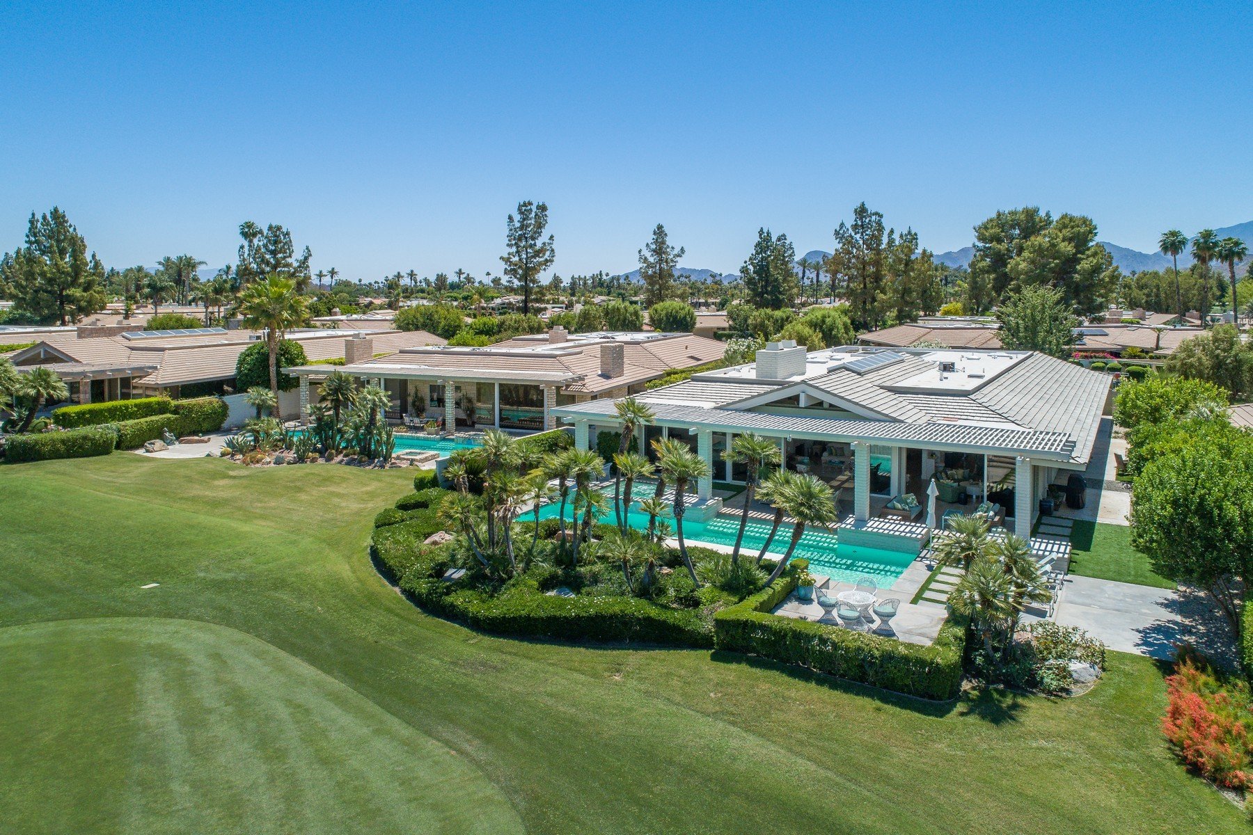 2 Regency Drive in Rancho Mirage, CA, United States for sale (10953160)