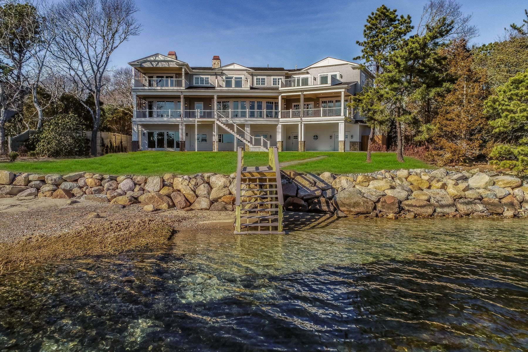 25 Pasture Road, Scraggy Neck, Cape Cod in Cataumet, MA, United States