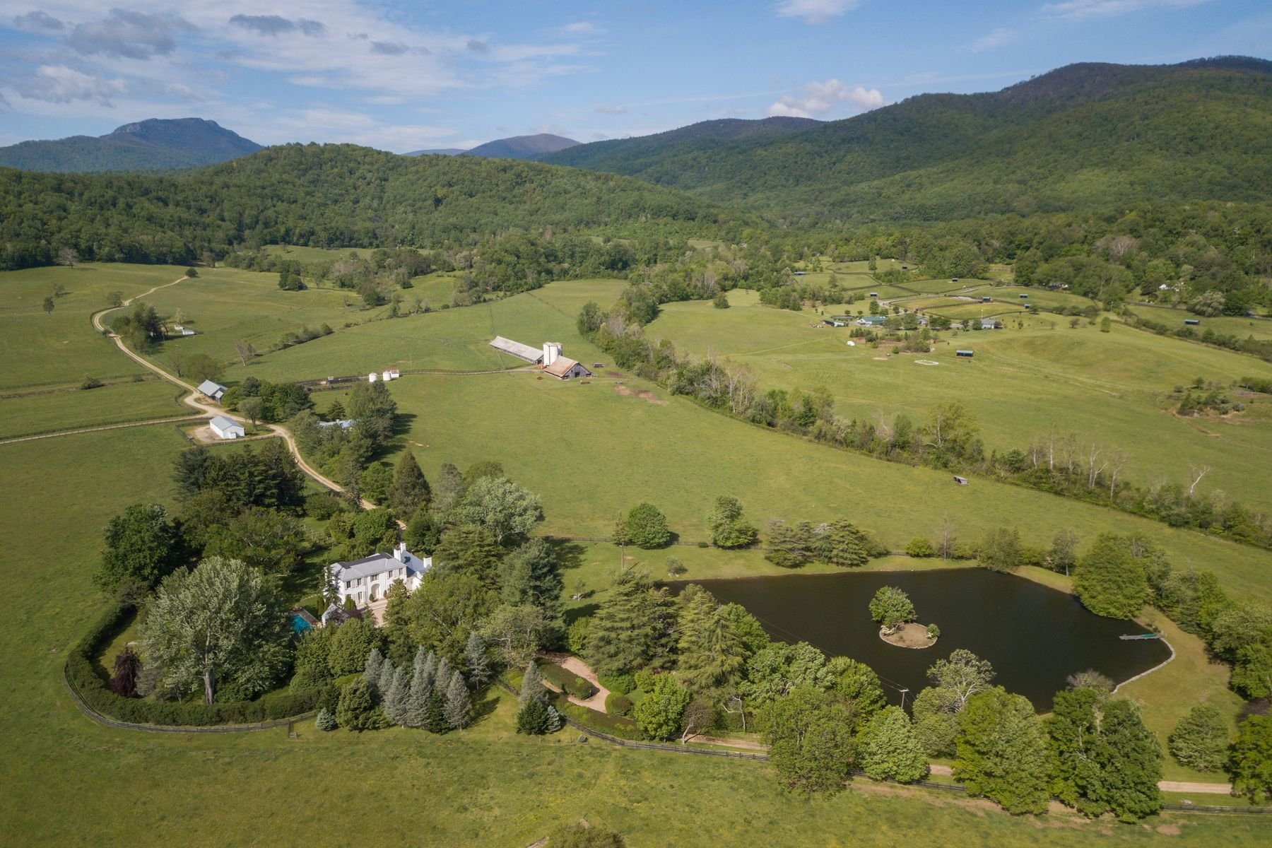 Piedmont Farm In Sperryville, Virginia, United States For Sale (10895004)