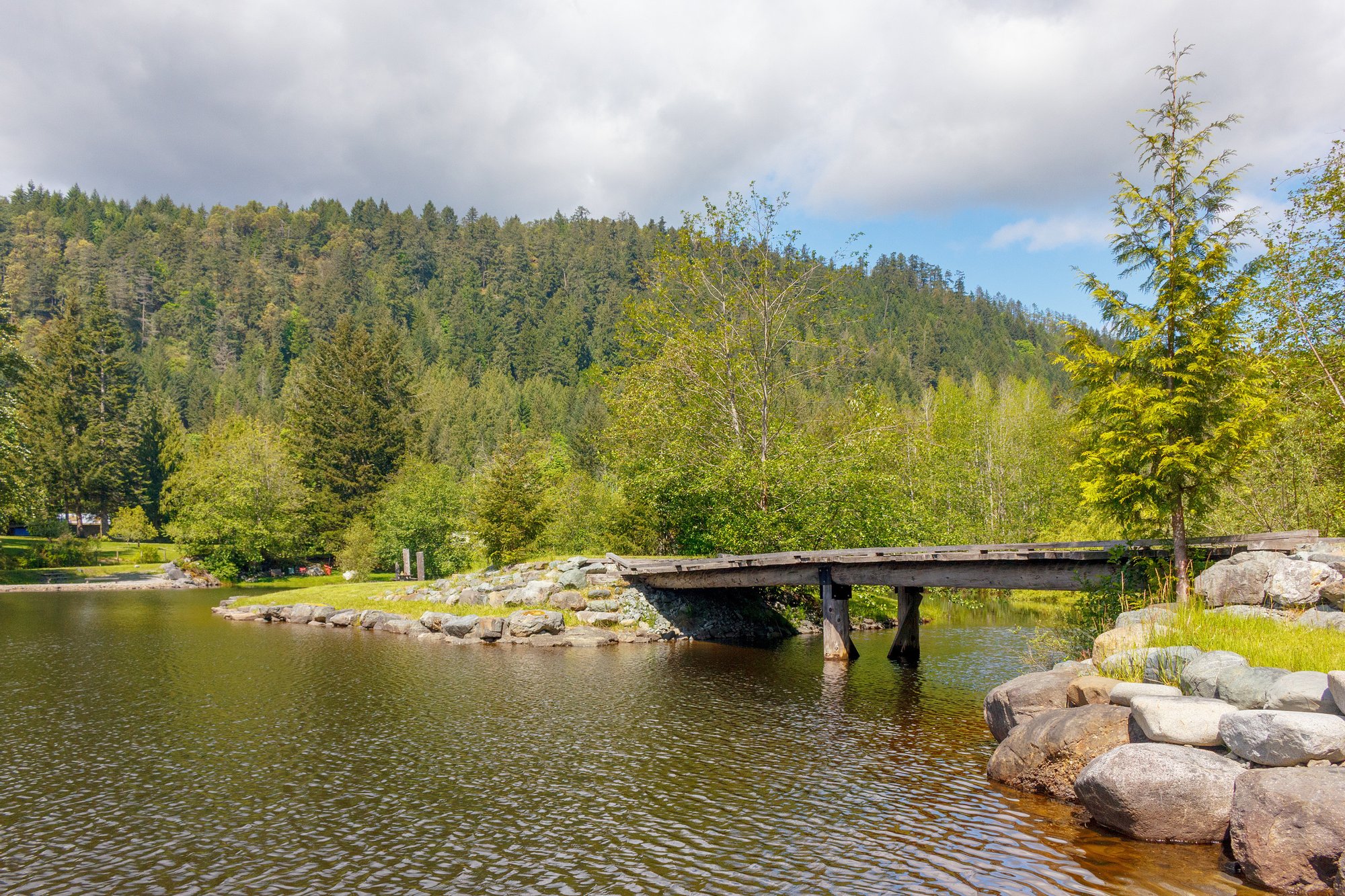 Private Lake & Property in Cowichan Valley, Canada for sale (10970508)