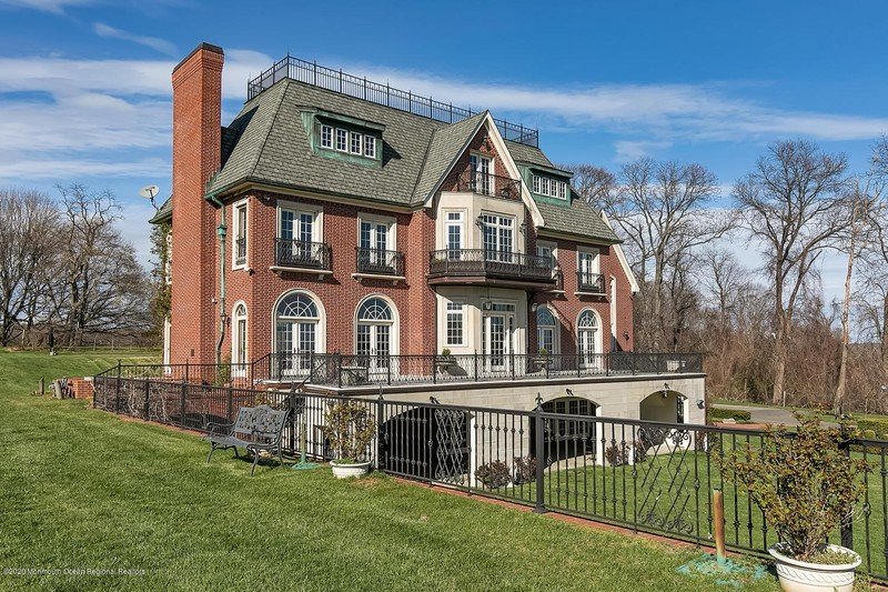 719 Navesink River Road in Red Bank, NJ, United States for sale (10929682)