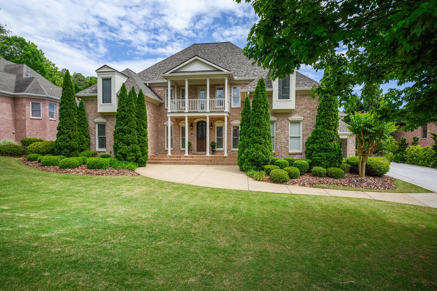 Stately Manor Home In Lassiter High With A in Marietta, GA, United