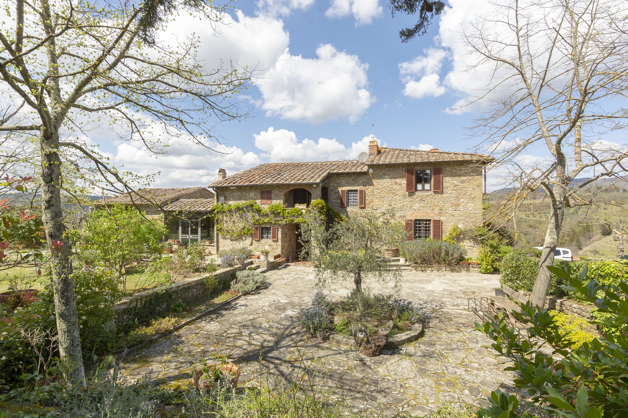 This little jewel of a farm is situated in Chianti, just 30 in Florence