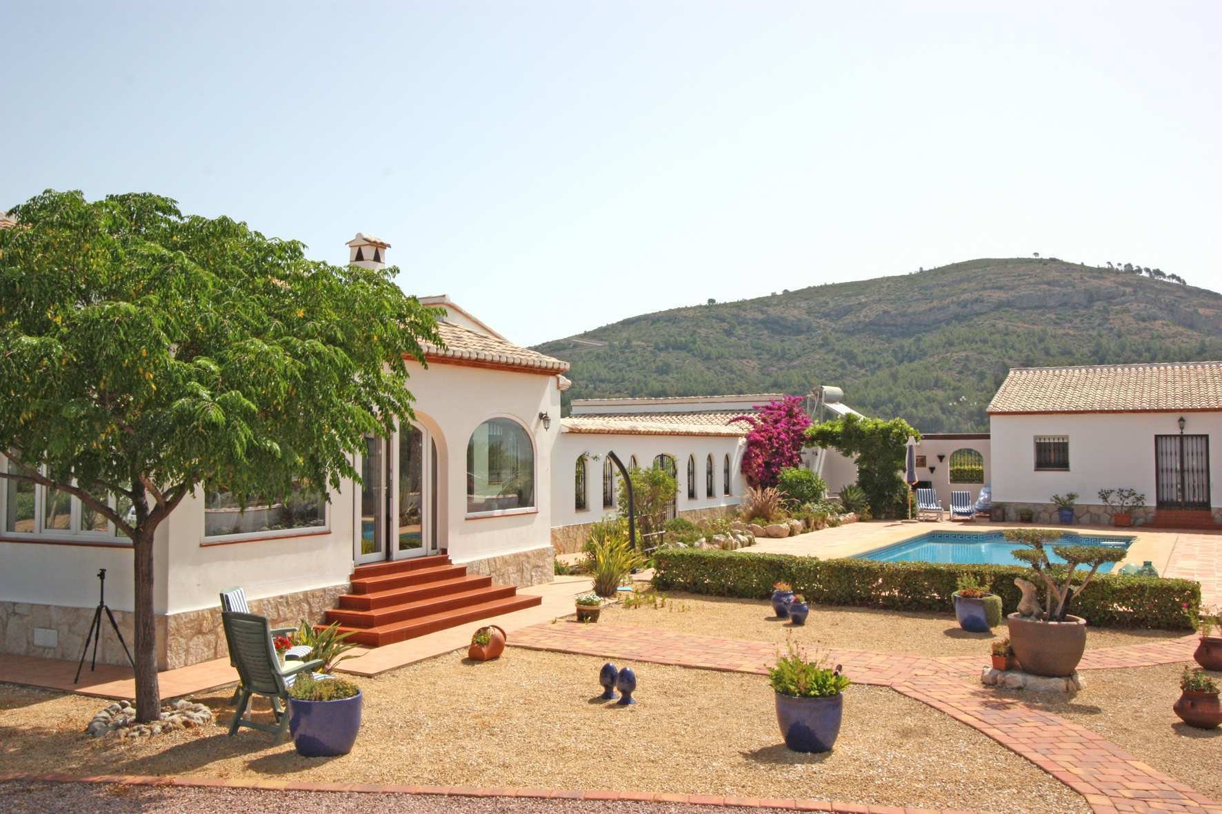 Valle de Jalón Villa in Valle de Jalón, Spain for sale (10990197)