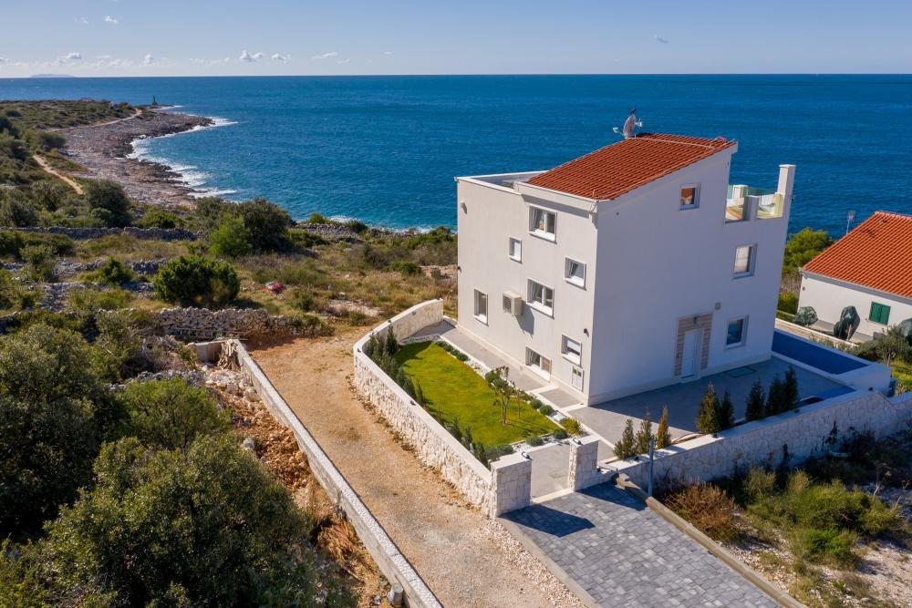 Villa in Rogoznica, Sibenik-Knin County, Croatia 2 - 10594820