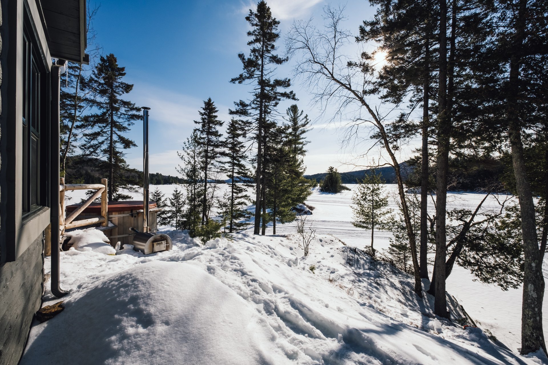Bord du Lac Tremblant Lac Tremblant waterfront in LacTremblantNord