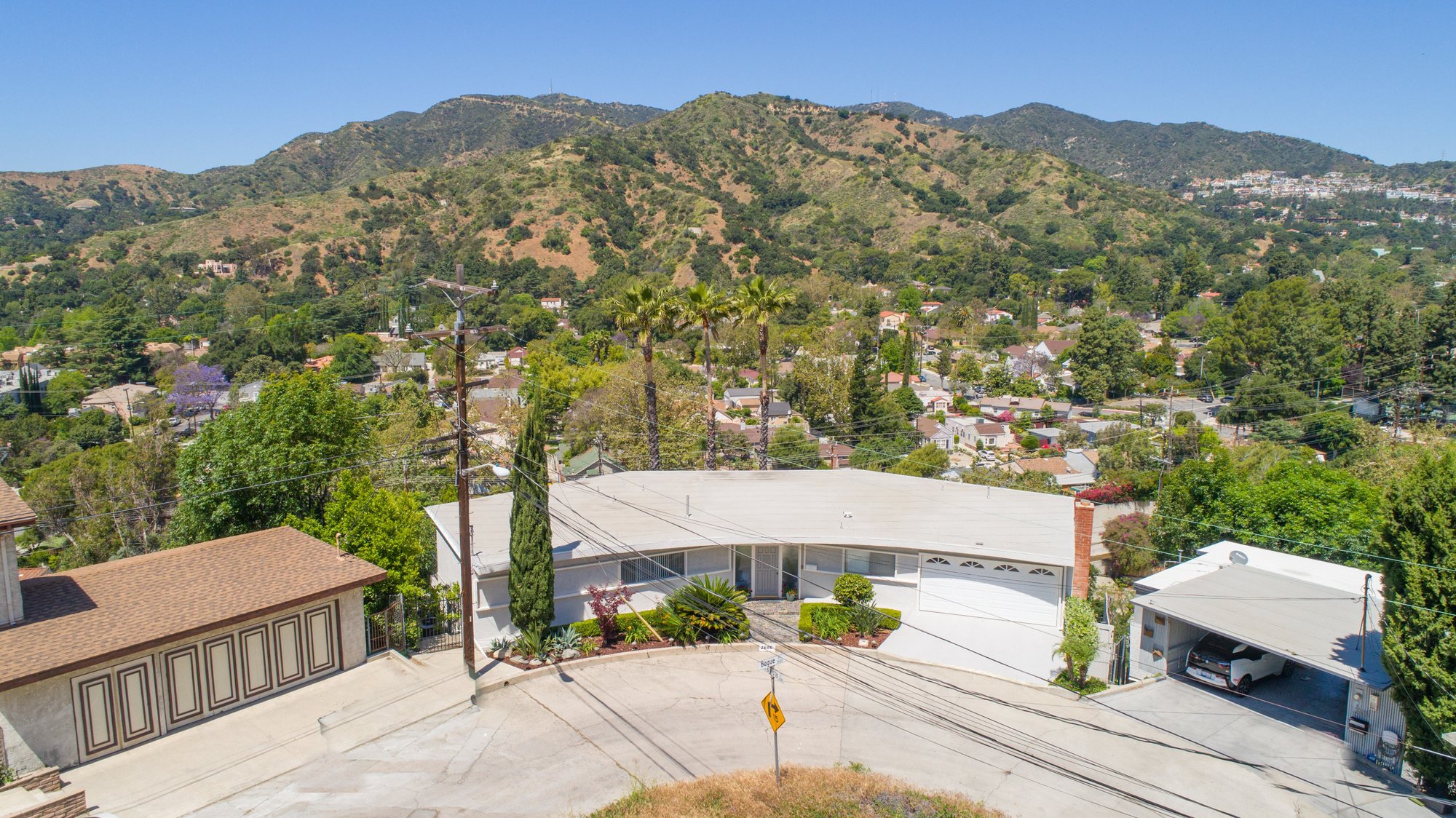 Mid Century Modern Glendale Home in Glendale, CA, United States for