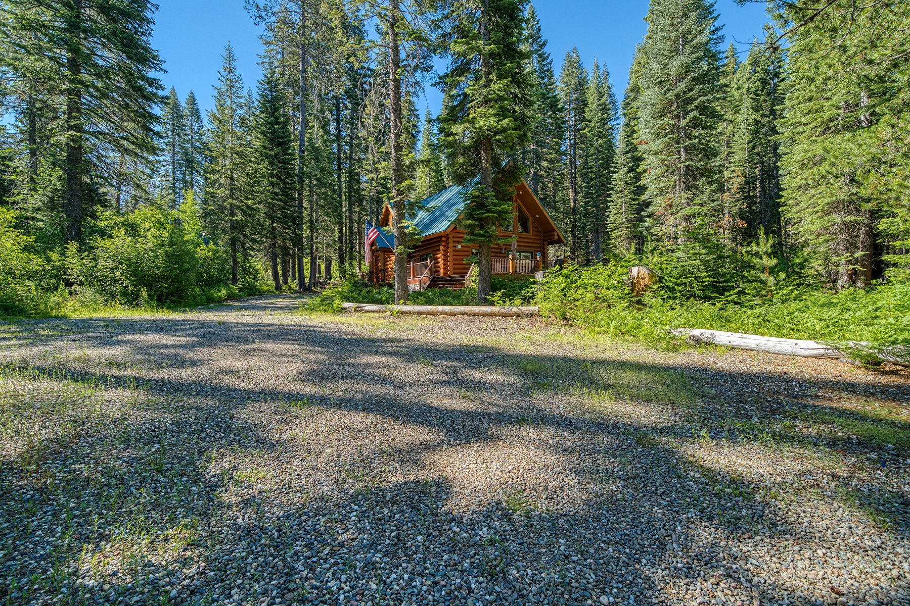 Custom Bucks Lake Retreat in Bucks Lake, CA, United States for sale