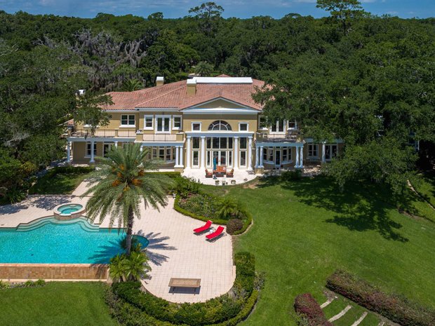 Luxury homes for sale in Orange Park, Florida | JamesEdition