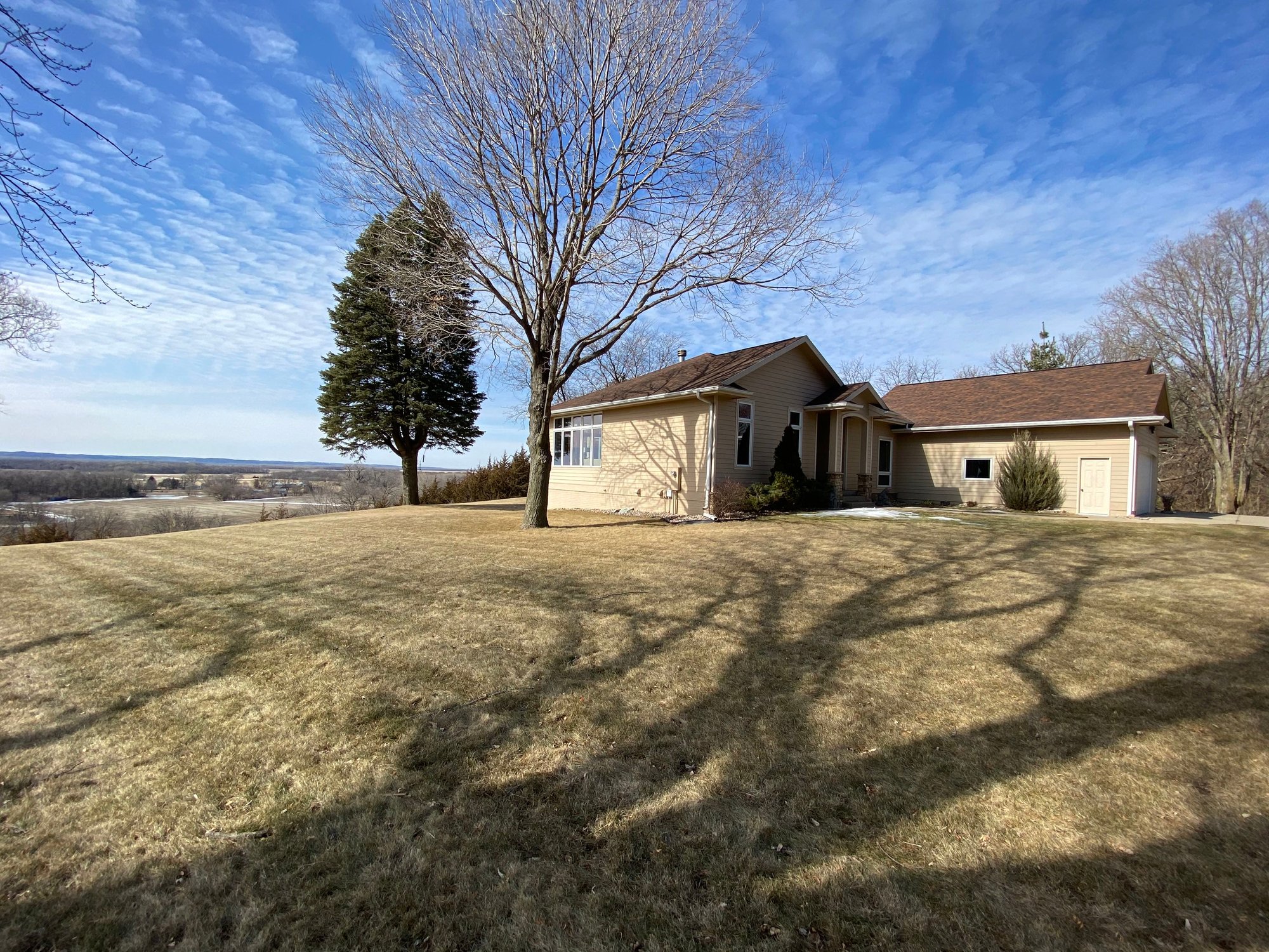 4 Bedrooms Single Family Attached in Vermillion, SD, United States for