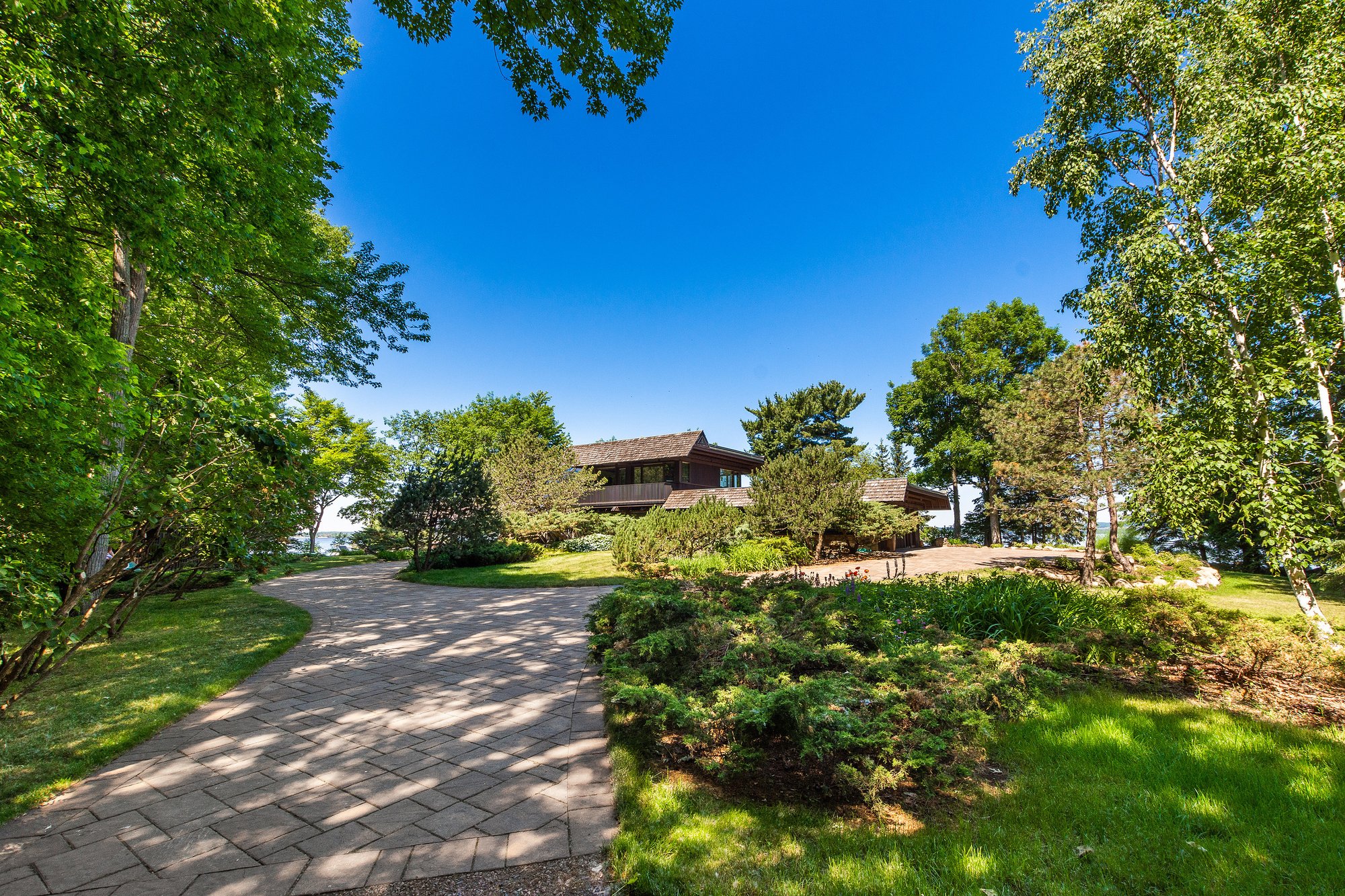 Roger D'astous Architect in L'ileCadieux, Canada for sale (11029397)