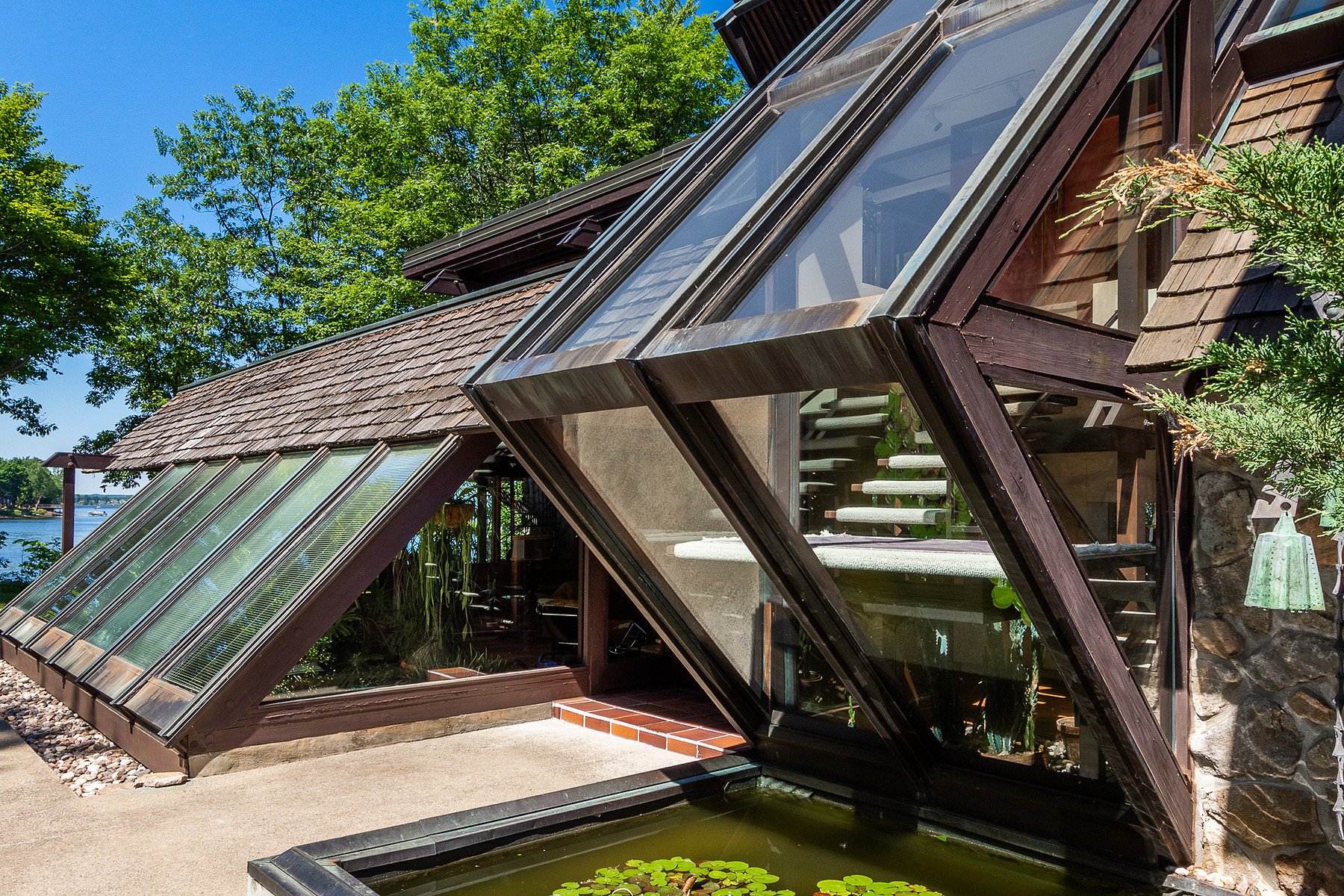 Roger D'astous Architect in L'ileCadieux, Canada for sale (11029397)