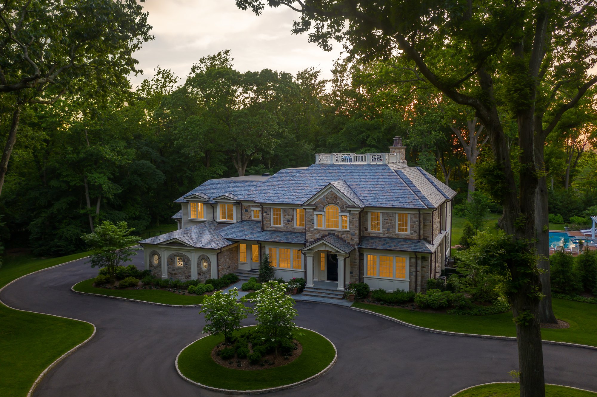 17 Spring Hill Lane, Old Westbury, Ny, 11568 in Old Westbury, NY