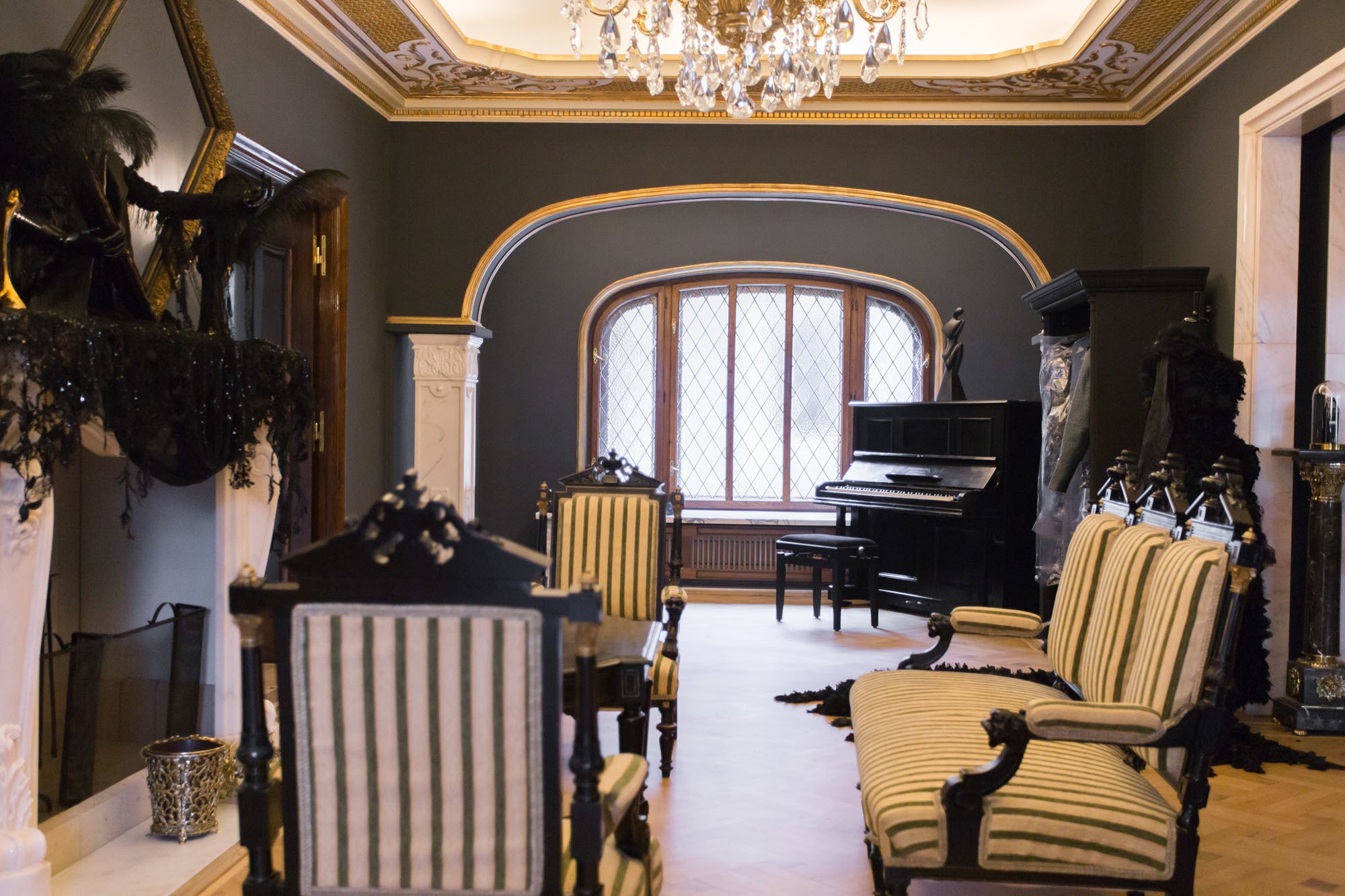 4 Bedroom Neo Baroque Apartment In A Historical Villa in Bucharest