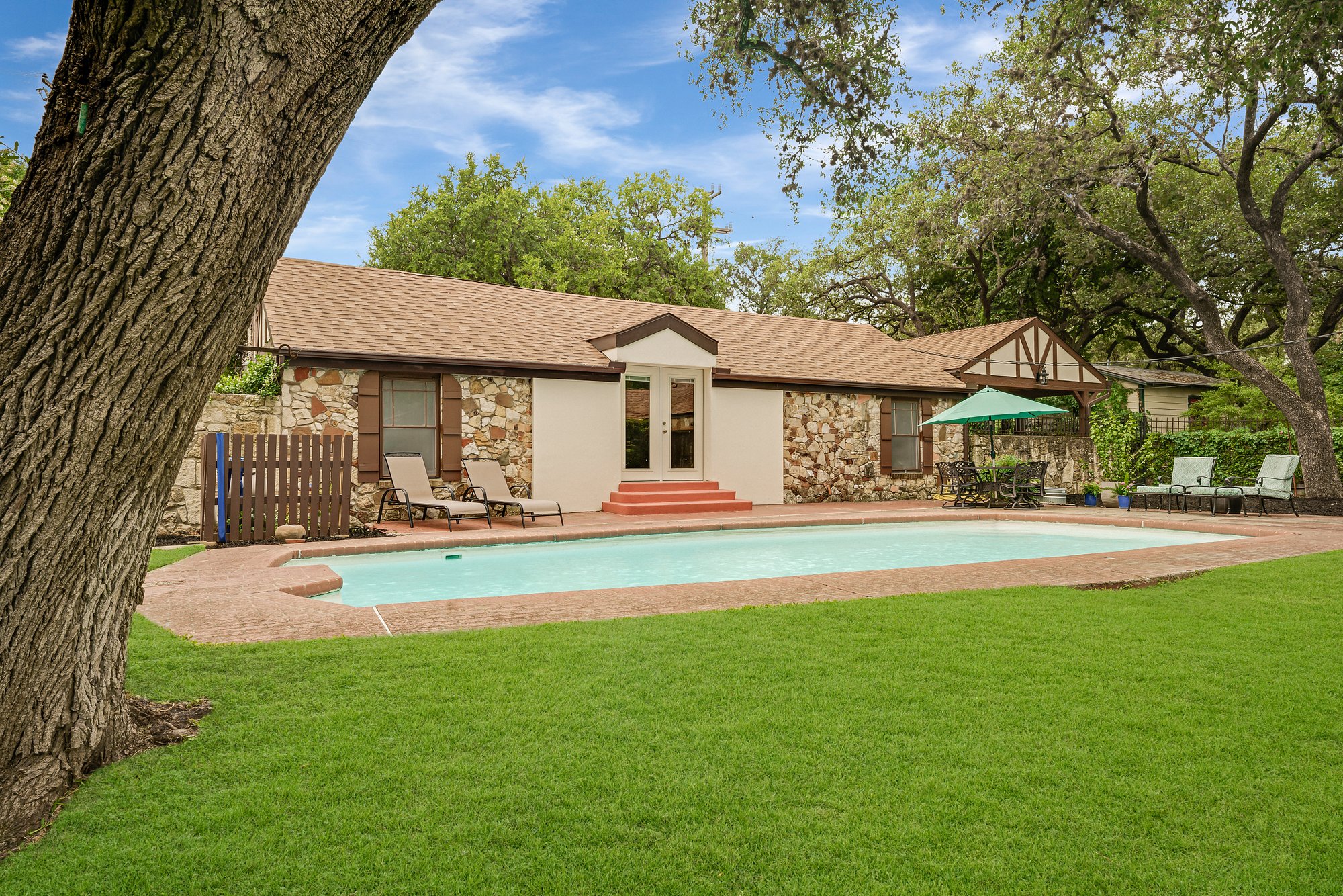 Historic Home In Monte Vista in San Antonio, TX, United States for sale