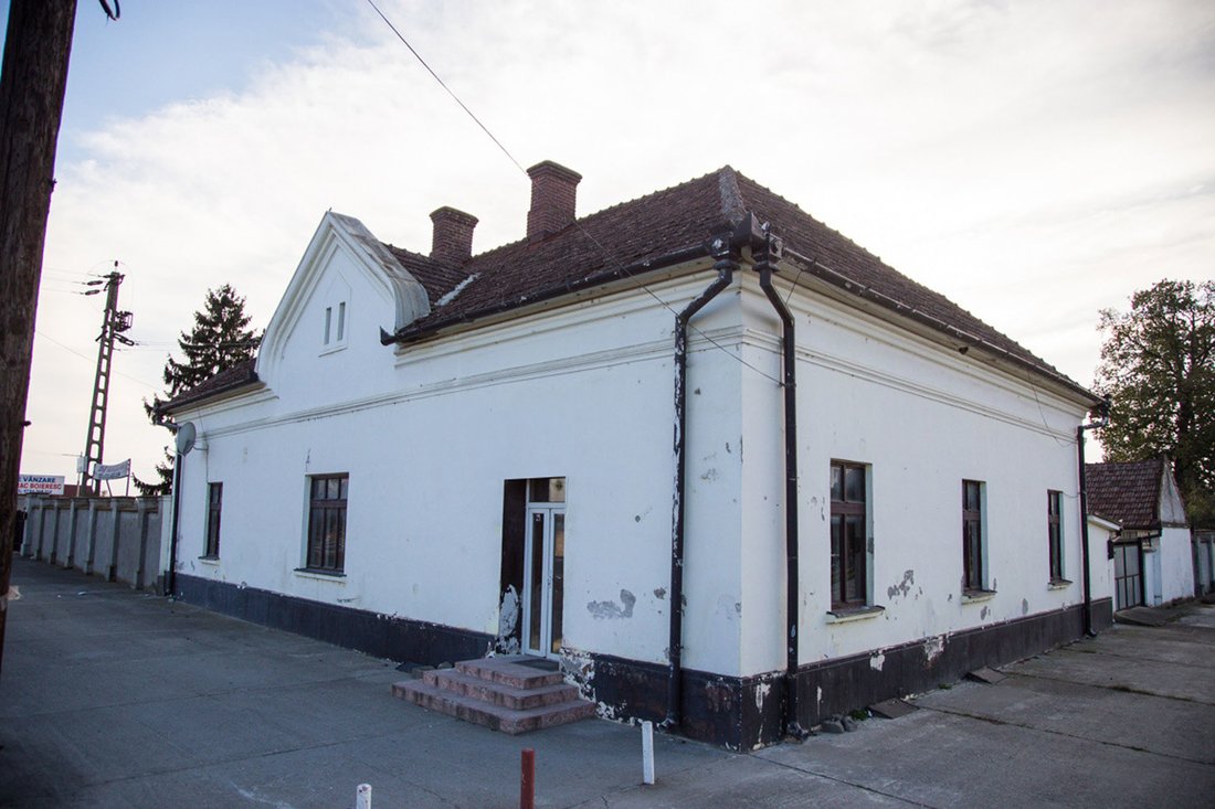 Șimand, Arad County, Romania 5 - 11041874