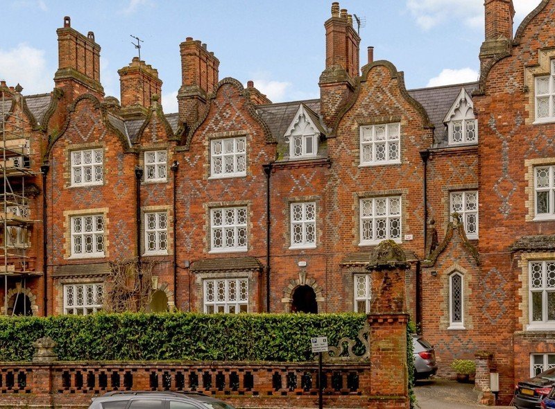 Queens Terrace, Kings Road, Windsor, Berkshire, SL4 in Windsor, United