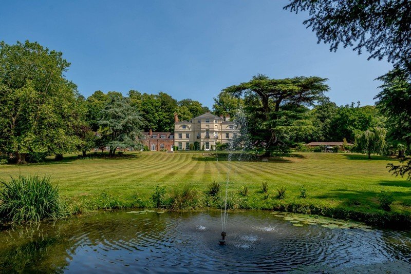 The Courtyard, Moor Park House Way, Farnham, Surrey, GU10 in United