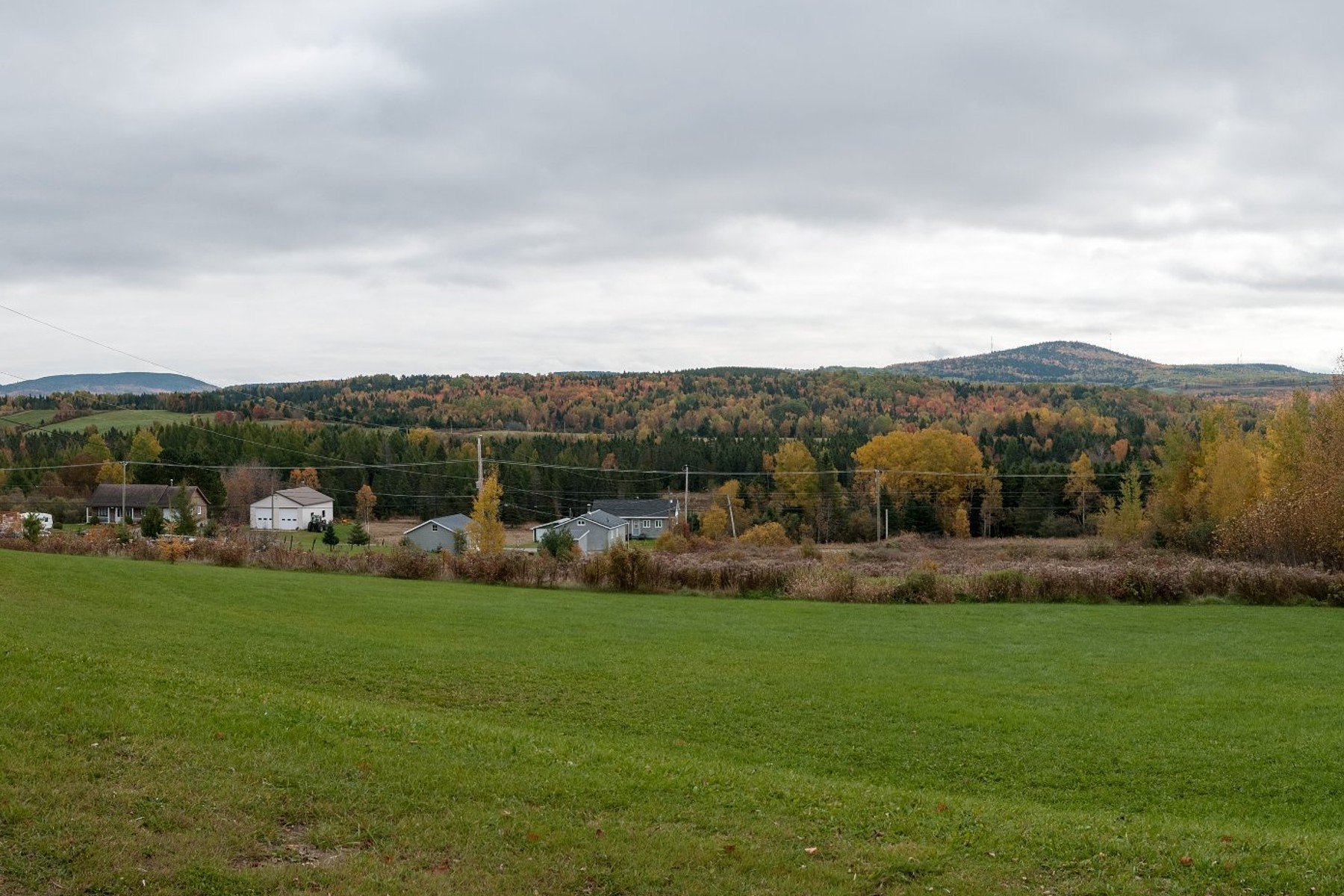 Saint Ferréol Les Neiges, Capitale Nationale in SaintFerréolles