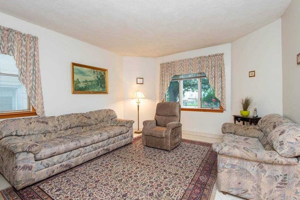 House in Belmont, Massachusetts, United States 5 - 11029255
