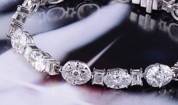White Diamond Bracelet, 8.01 Ct. (14.30 Ct. TW), Oval shape, GIA Certified, JCBW05430157