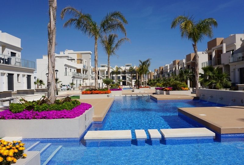 La Zenia Duplex In Playa De La Zenia, Valencian Community, Spain For Sale (10888448)