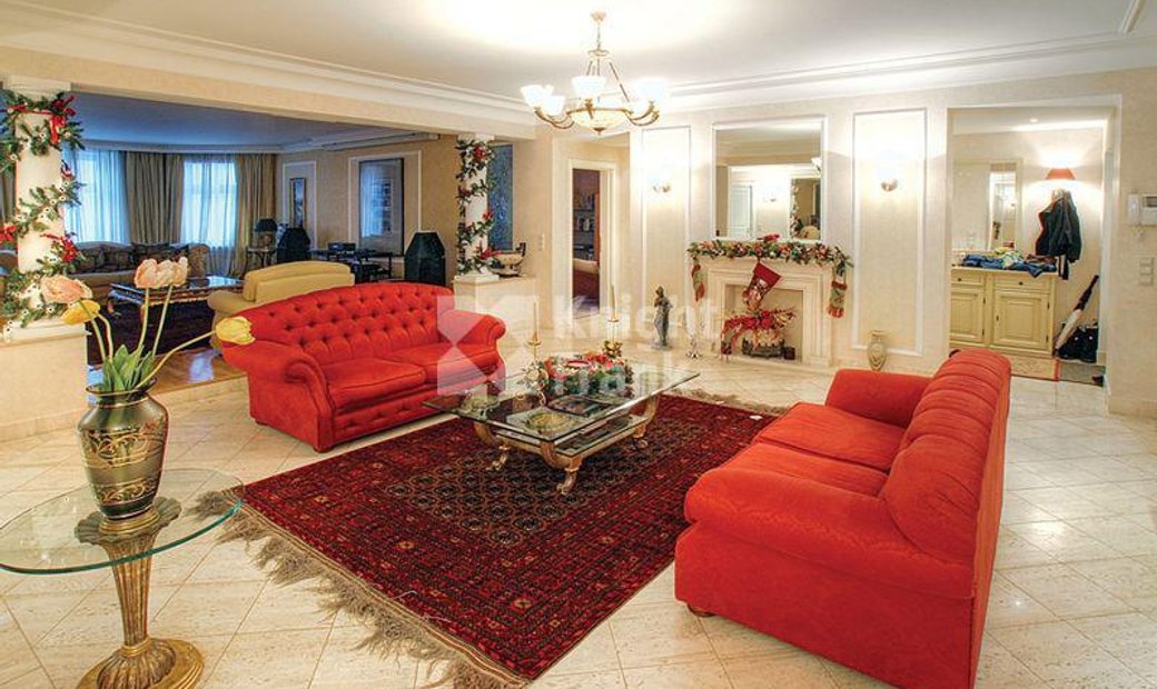 Apartment In Moscow, Russia For Sale (10989671)