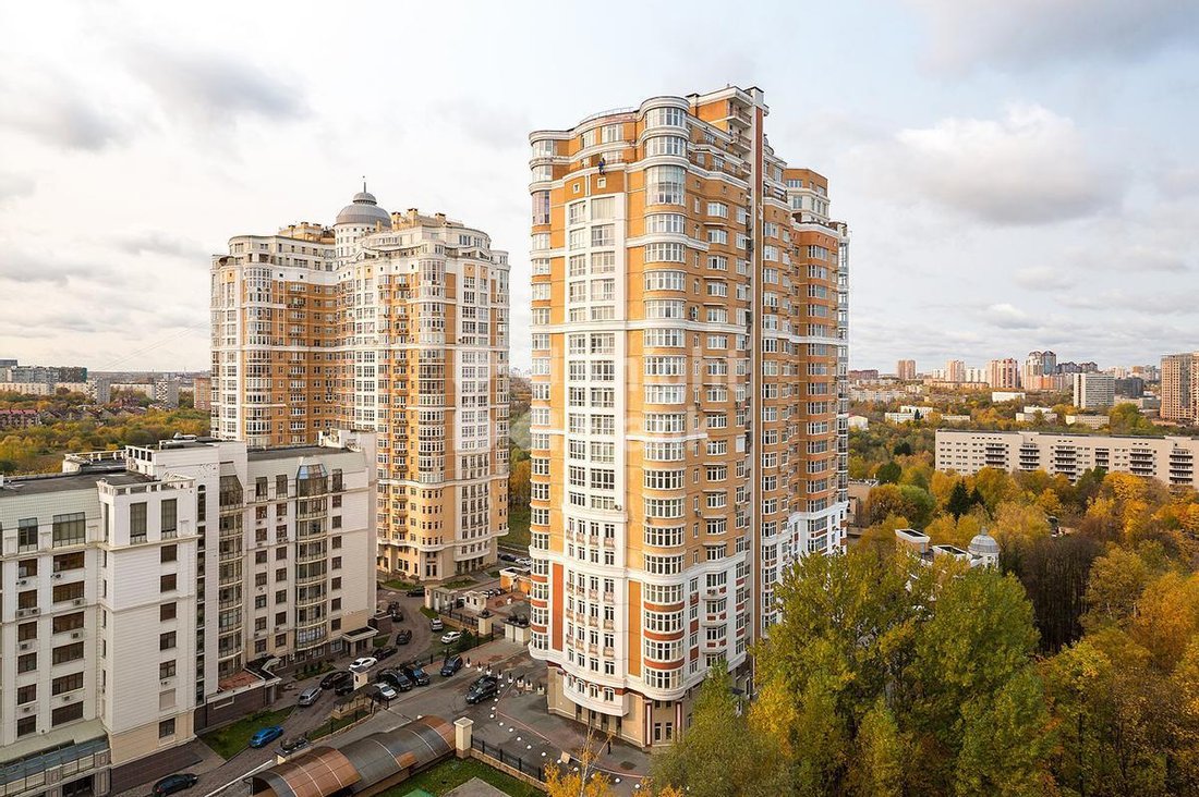 Apartment In Moscow, Russia For Sale (10989988)