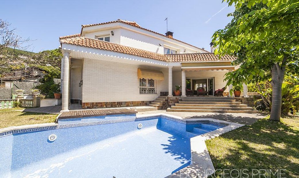 Cabrils Villa In Cabrils, Catalonia, Spain For Sale (10866024)